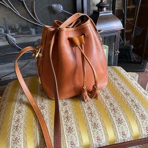 💖💖OFFERS 💖💖 Vintage mini drawstring Dooney